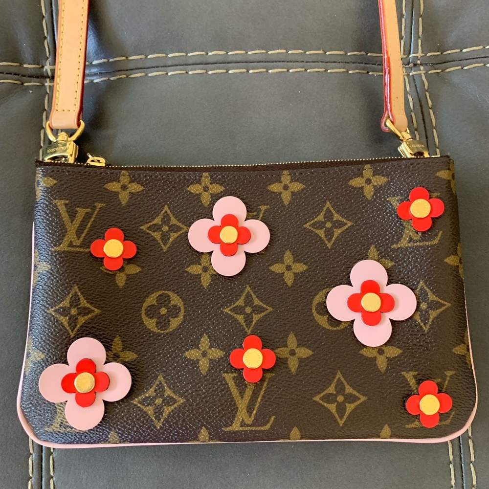 Authentic Louis Vuitton Flower Pouchette